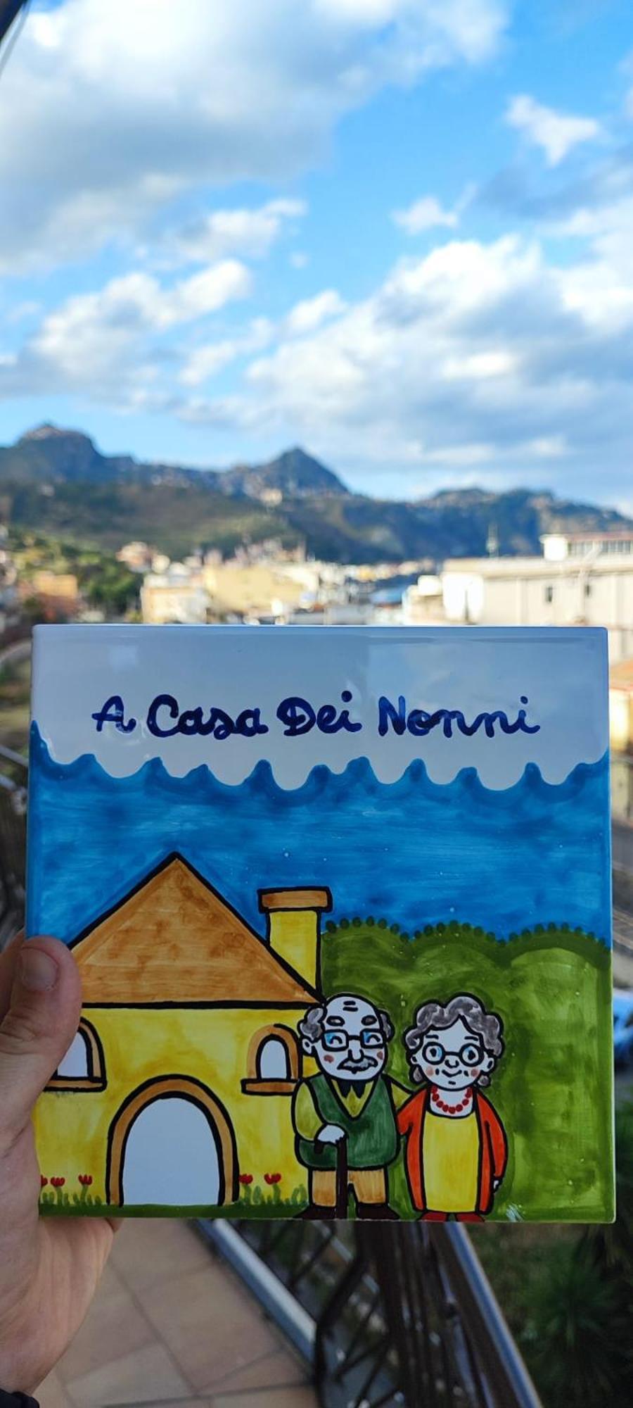 A Casa Dei Nonni Giardini Naxos Exterior foto